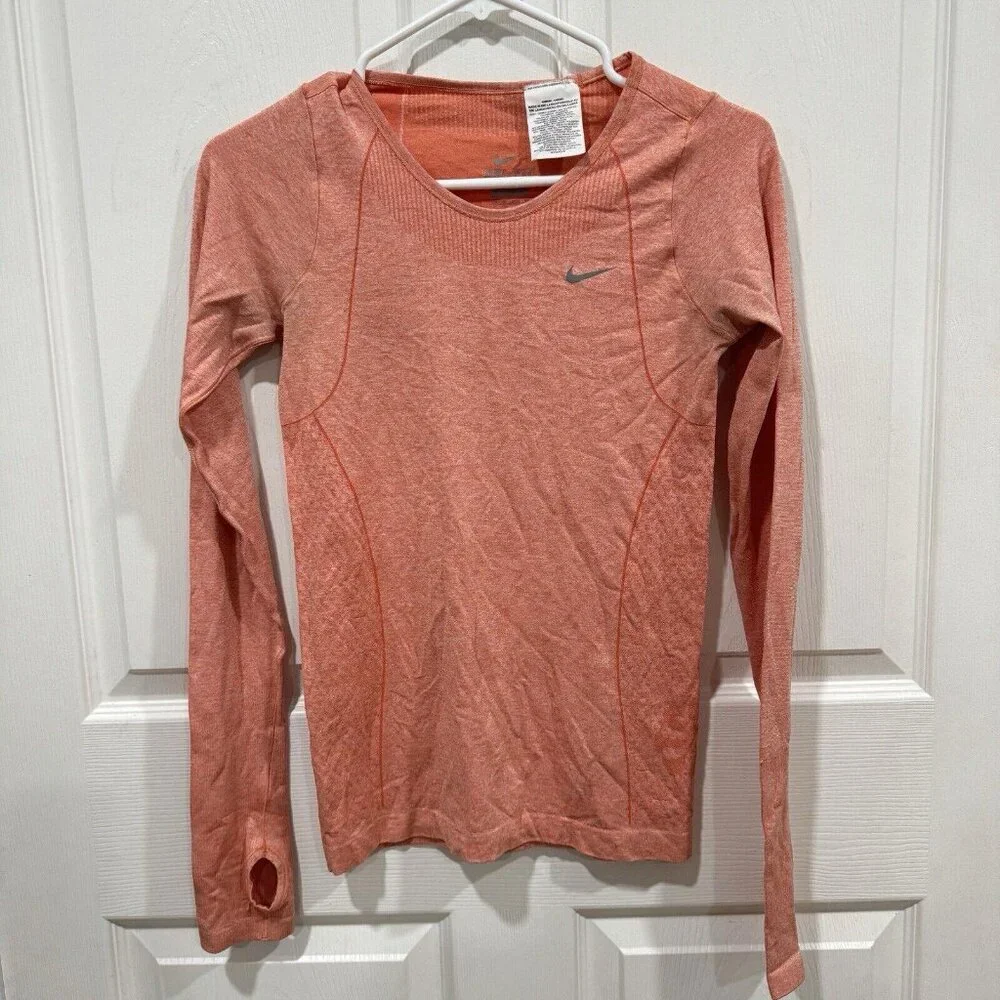 Women’s Nike‎ Womens orange dri fit long sleeves Xsmall Xs Seamless Thumb Holes